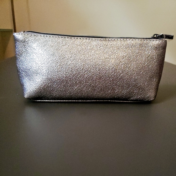 Halston Cosmetics bag - Picture 2 of 4